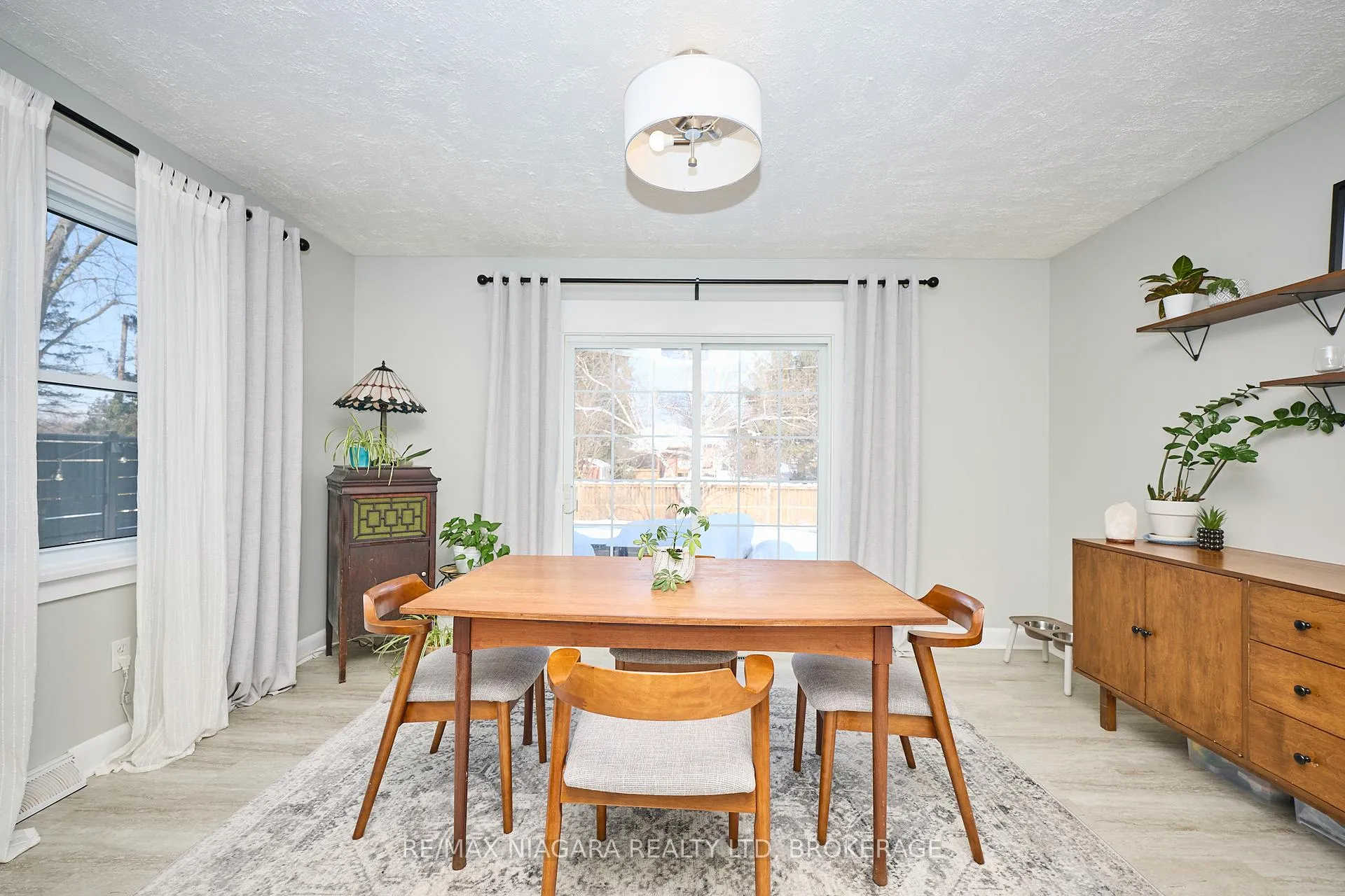 Photo 25 of 160 Norway Avenue, Welland, Prince Charles — HOMEH