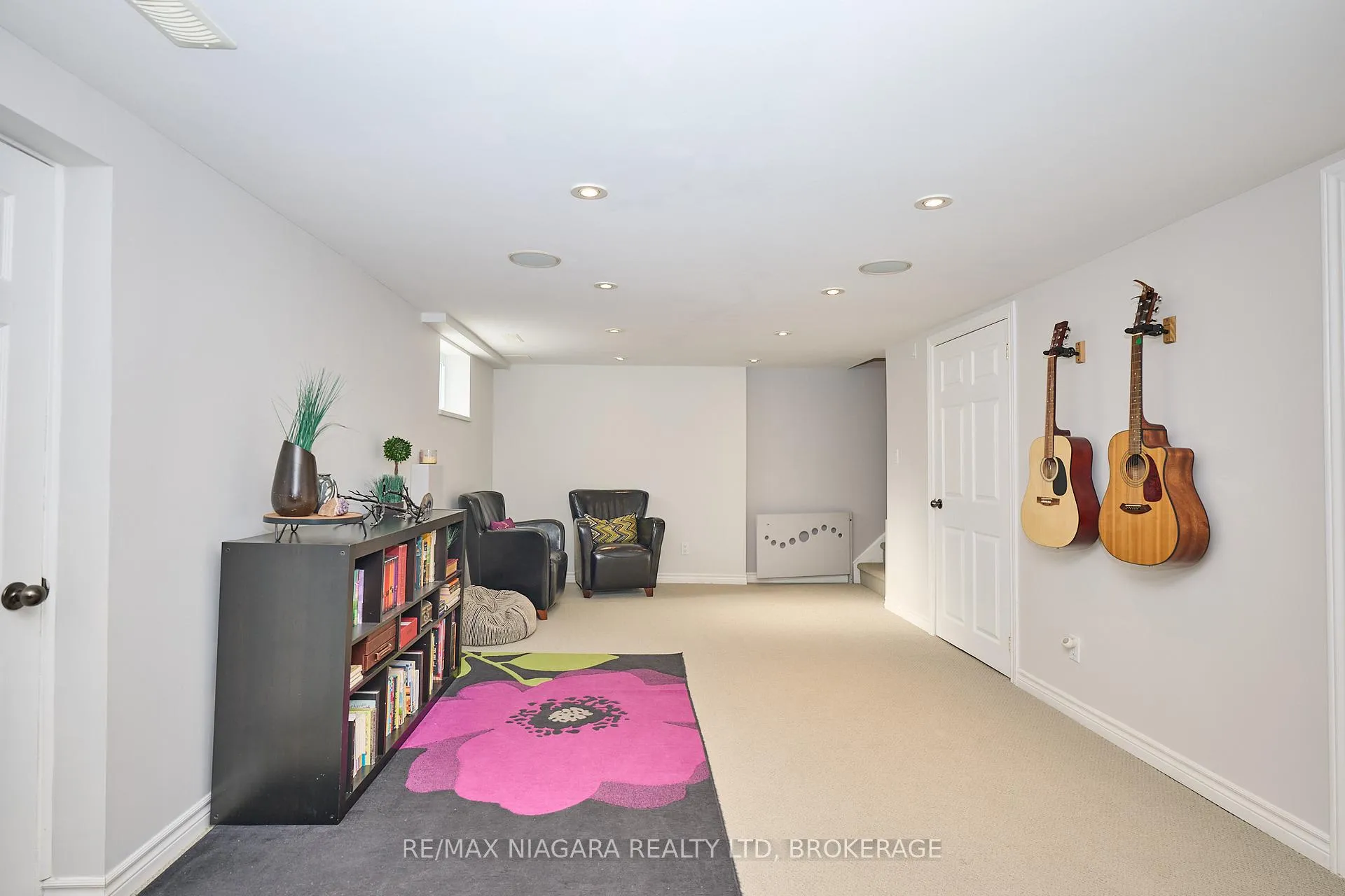 Photo 42 of 160 Norway Avenue, Welland, Prince Charles — HOMEH