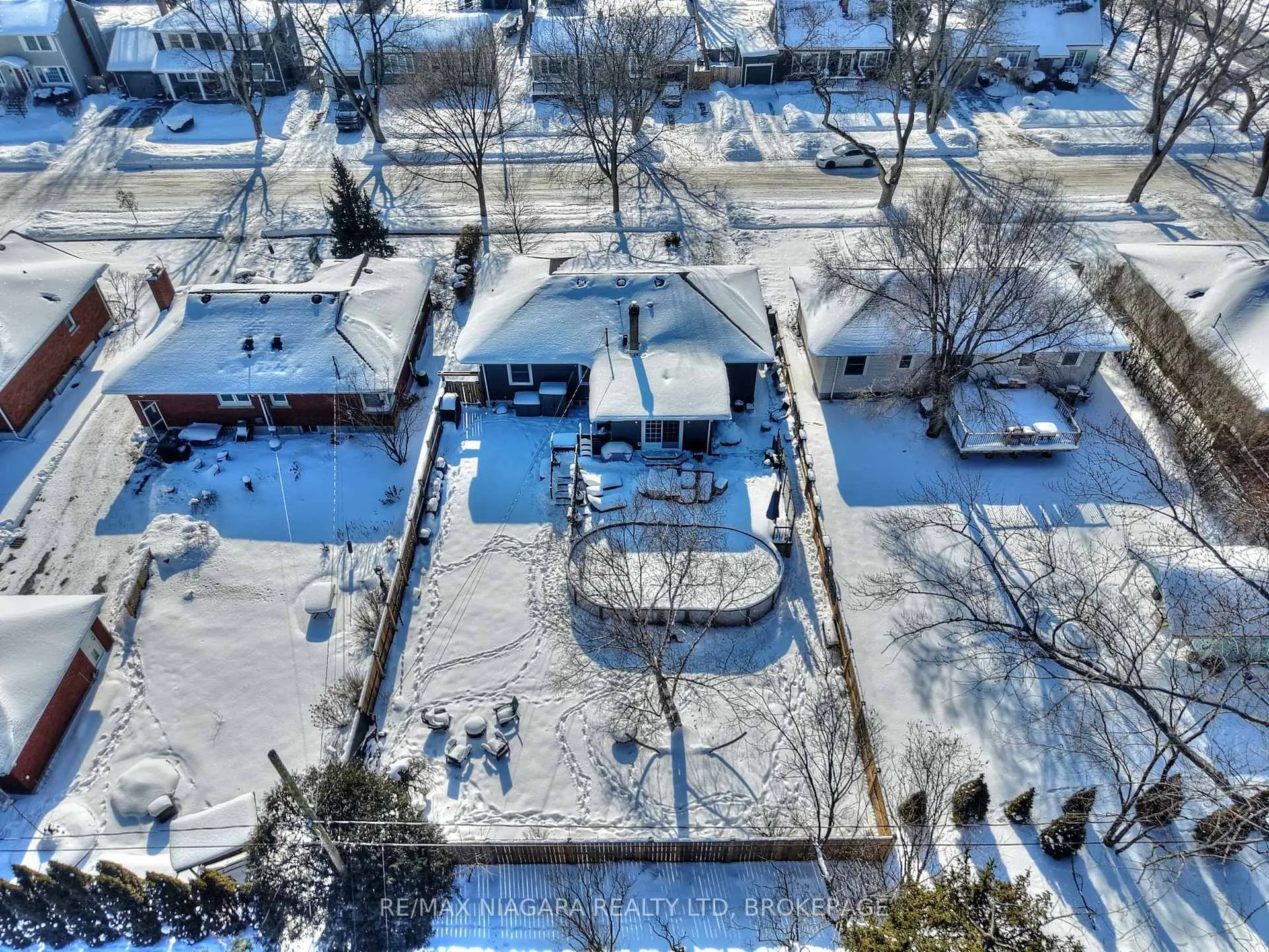 Photo 49 of 160 Norway Avenue, Welland, Prince Charles — HOMEH