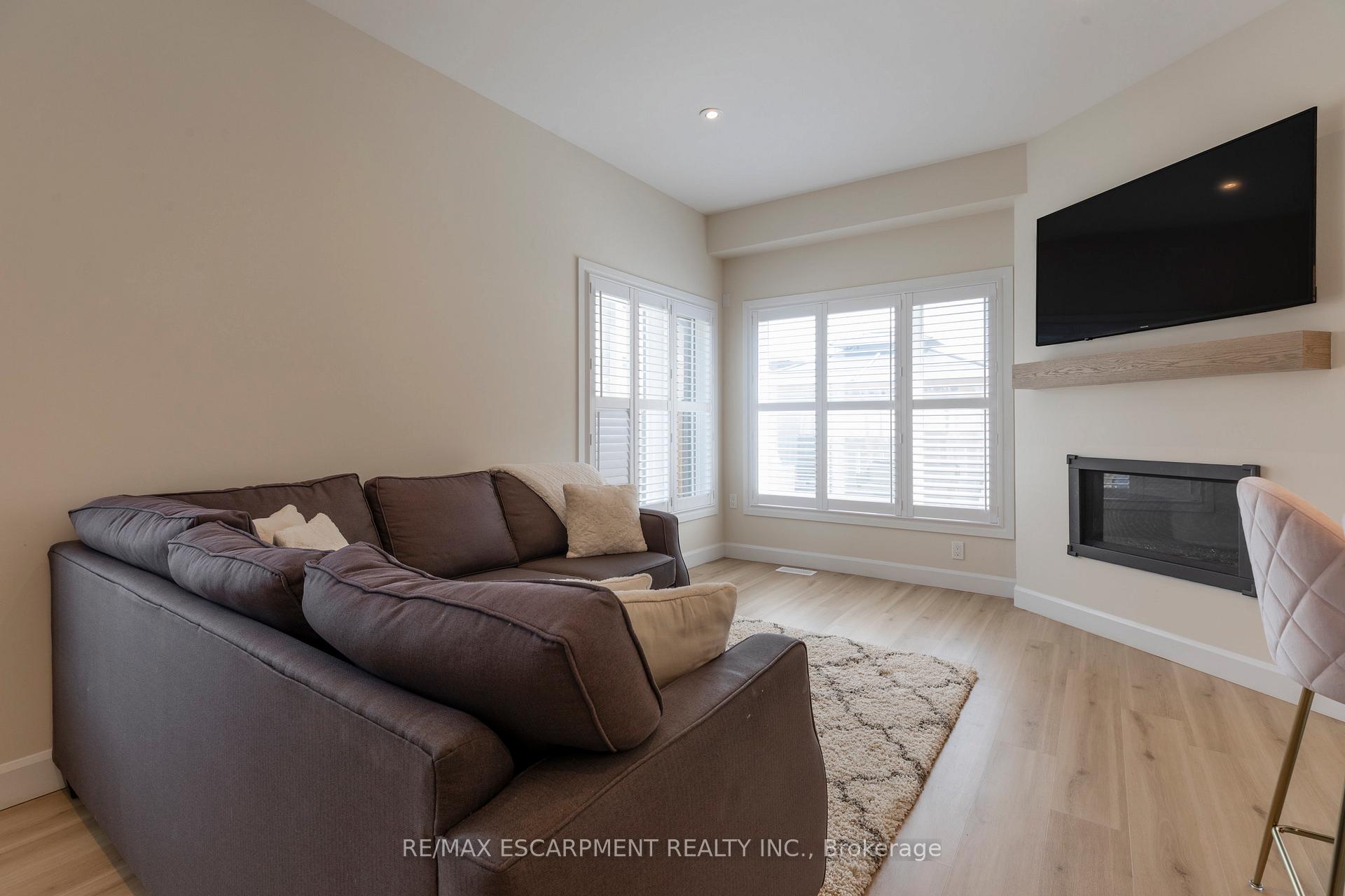 Photo 31 of 31 Southam Lane, Hamilton, Mountview — HOMEH