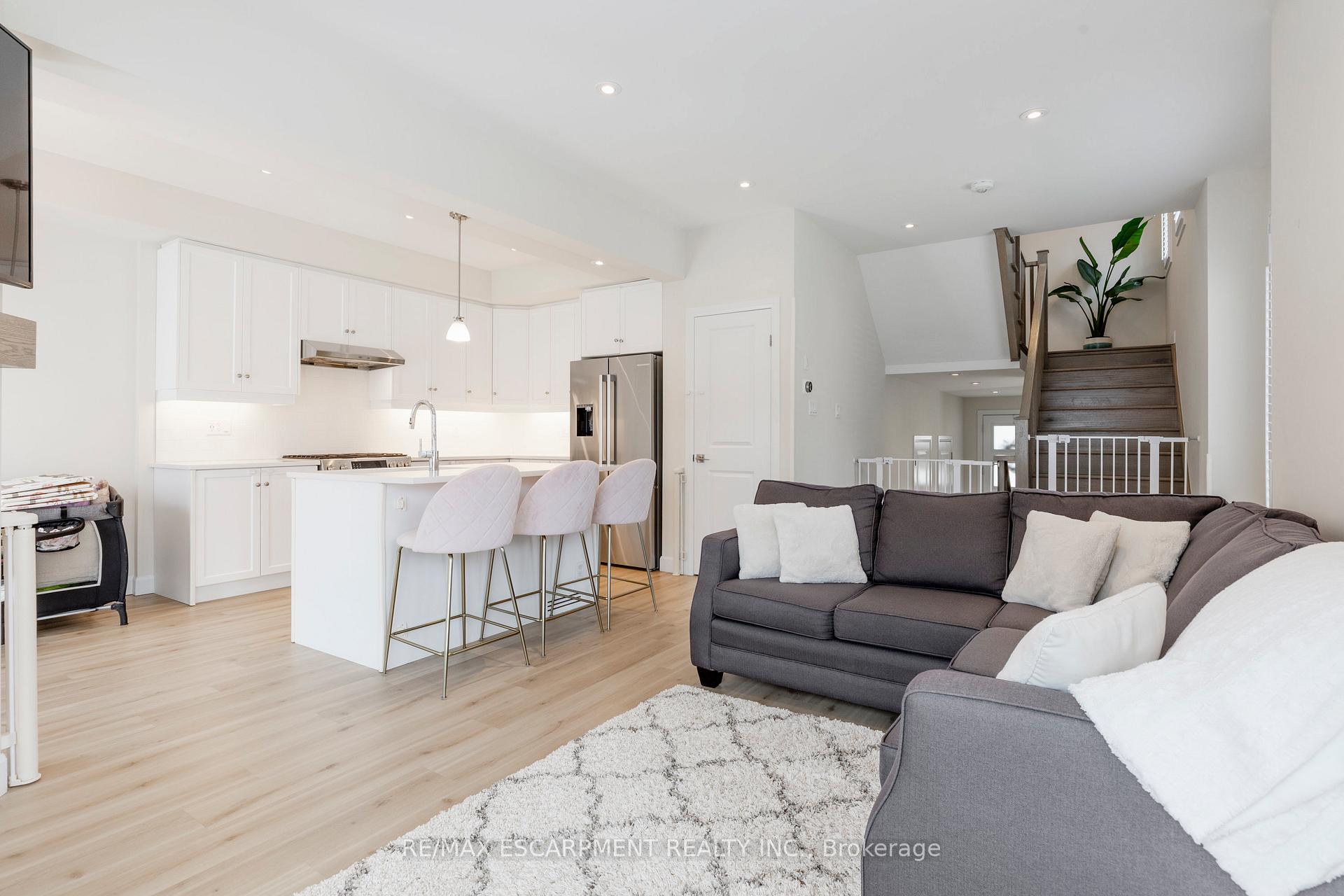 Photo 7 of 31 Southam Lane, Hamilton, Mountview — HOMEH