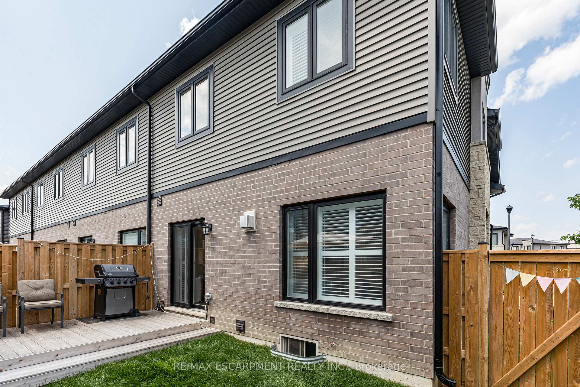 Photo 27 of 31 Southam Lane, Hamilton, Mountview — HOMEH