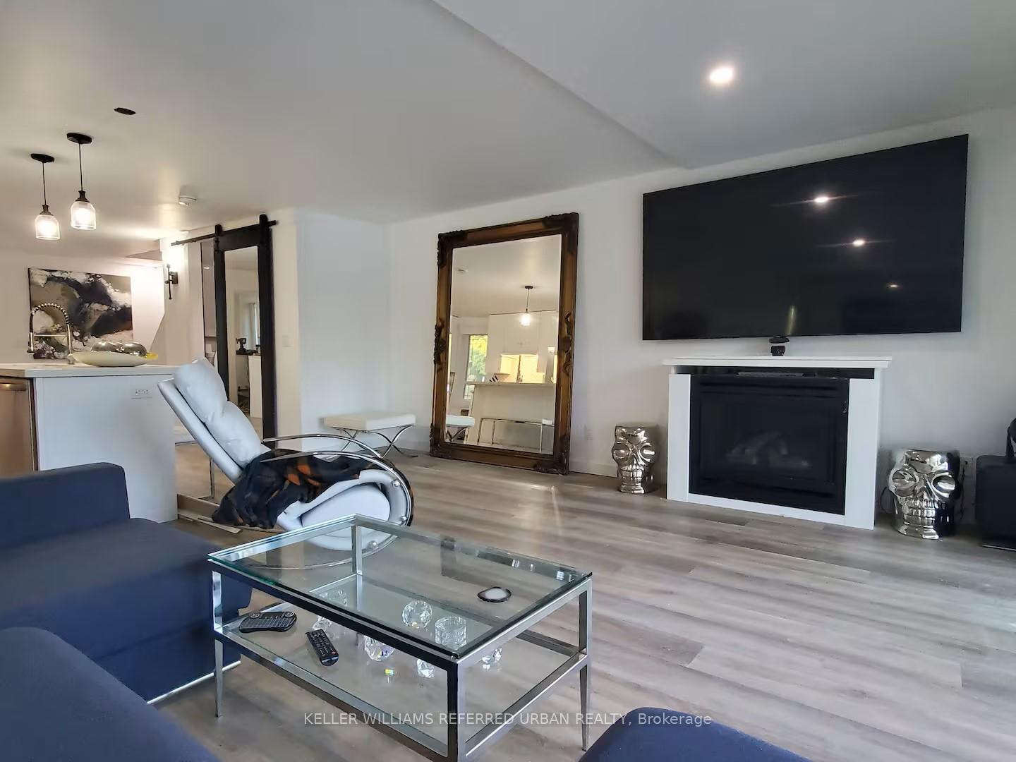 Photo 9 of 18 Harbour Park Crescent, Brock, Beaverton — HOMEH
