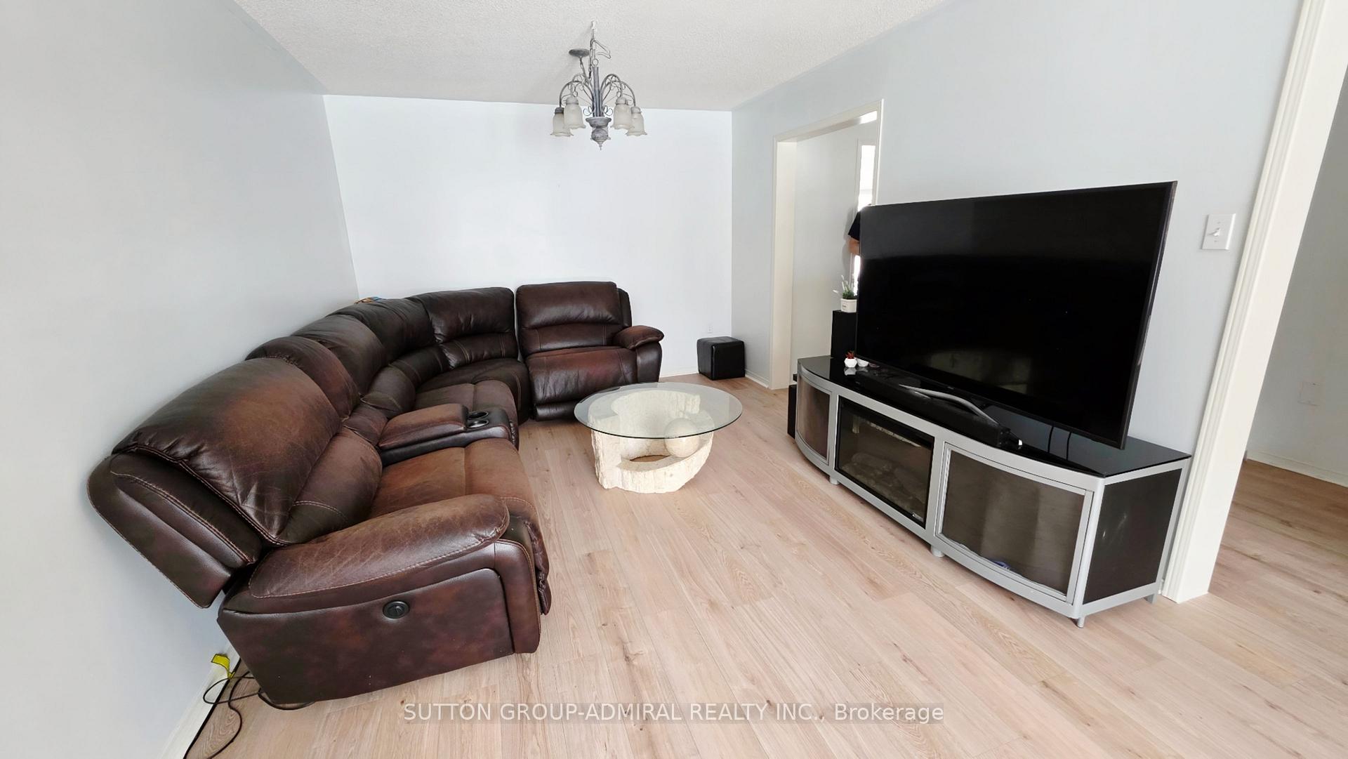 Photo 8 of 96 Golden Meadow Road, Barrie, Innis-Shore — HOMEH