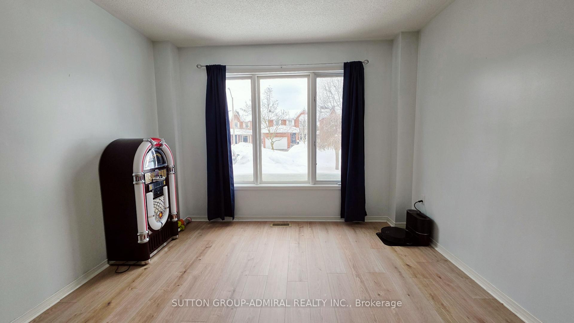 Photo 9 of 96 Golden Meadow Road, Barrie, Innis-Shore — HOMEH