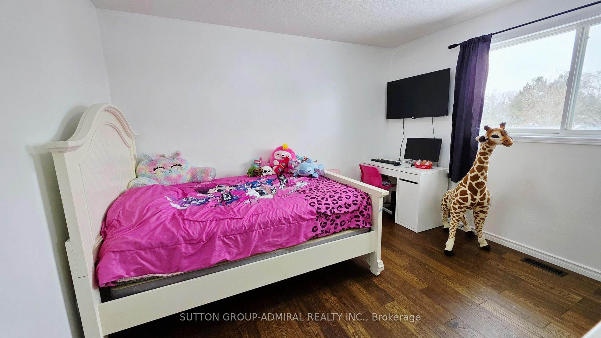 Photo 16 of 96 Golden Meadow Road, Barrie, Innis-Shore — HOMEH