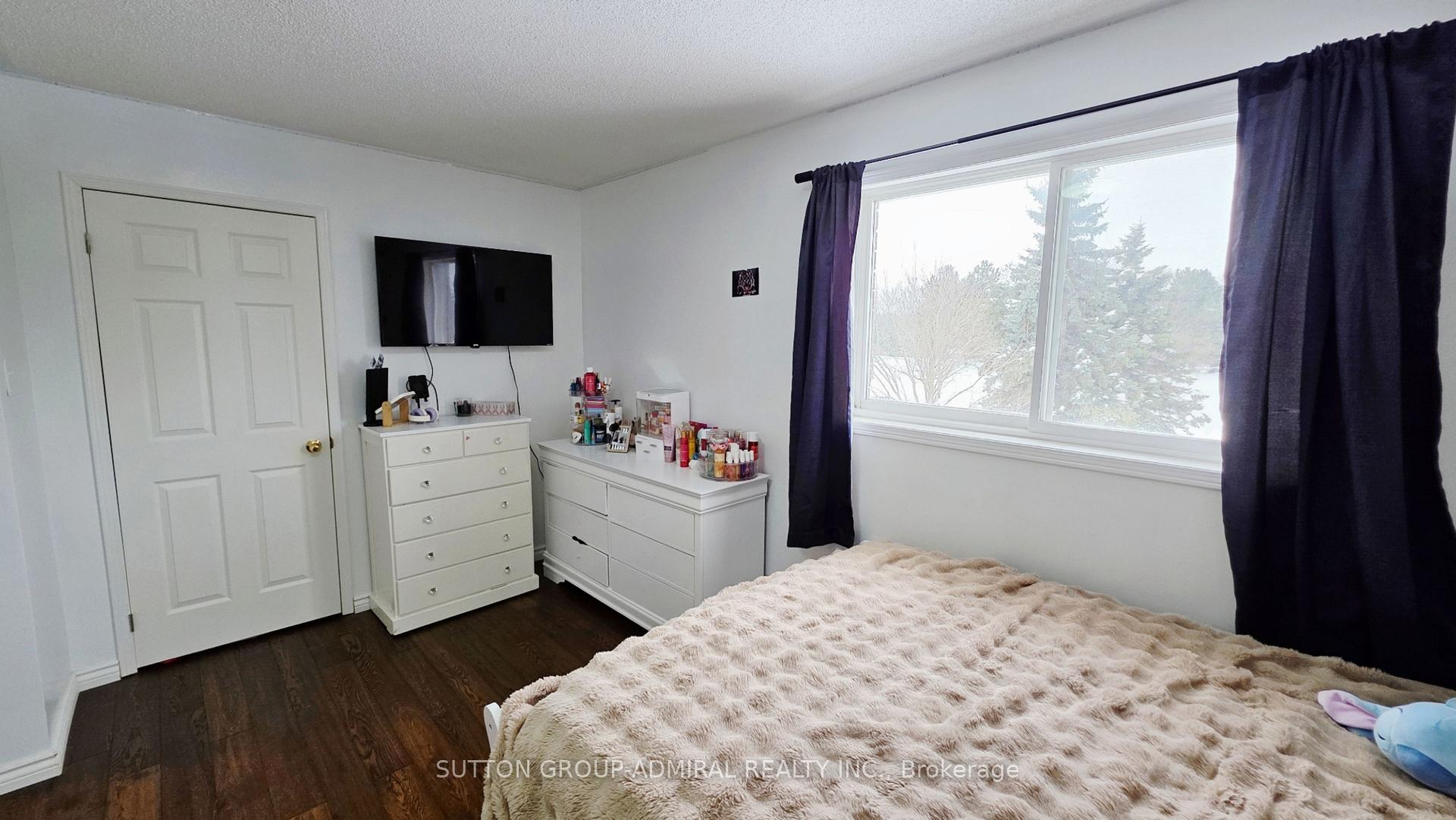 Photo 26 of 96 Golden Meadow Road, Barrie, Innis-Shore — HOMEH