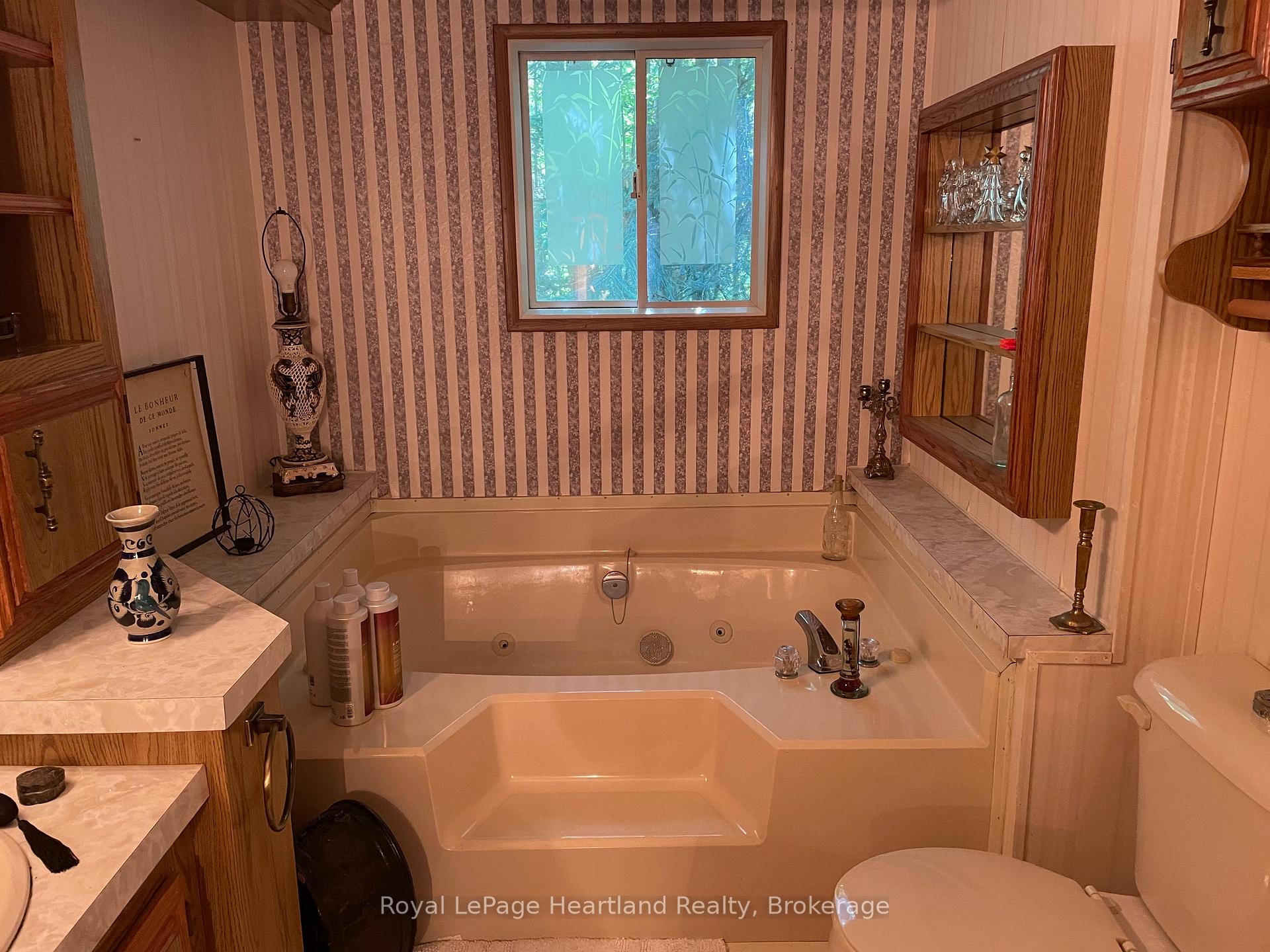 Photo 17 of 16 Cree Lane, Ashfield-Colborne-Wawanosh, Colborne Twp — HOMEH