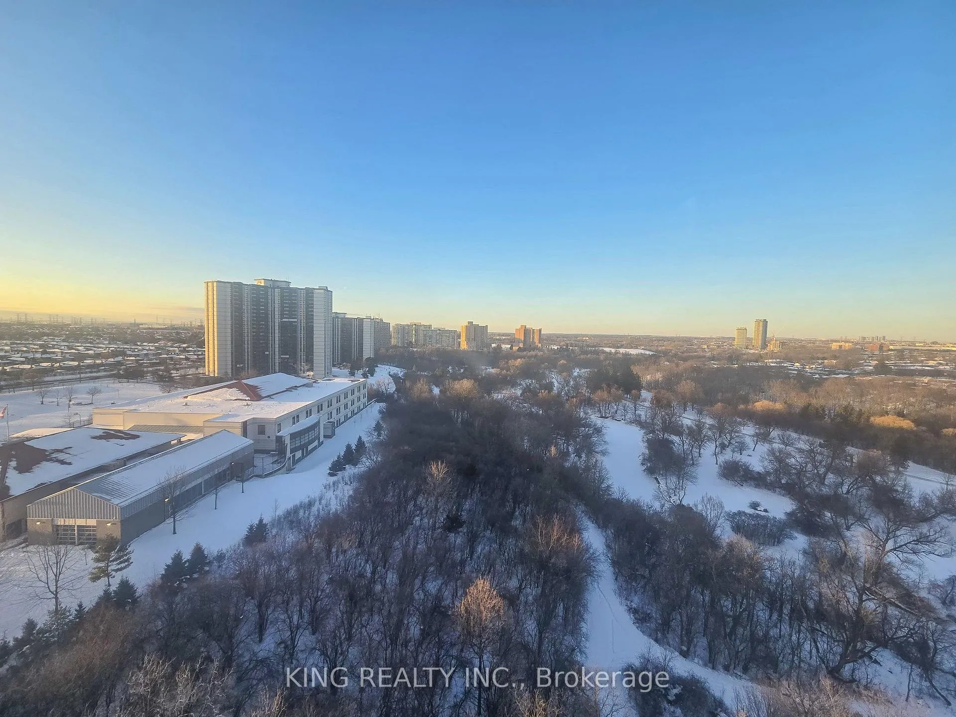Photo 10 of Unit 1415, 1 Rowntree Road, Etobicoke, Mount Olive-Silverstone-Jamestown — HOMEH