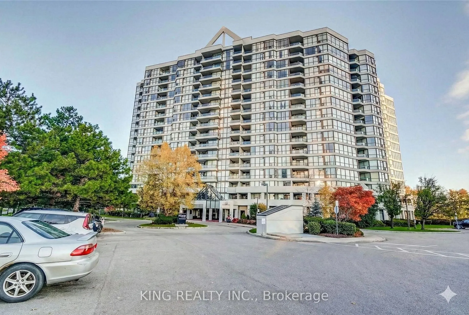 Photo 11 of Unit 1415, 1 Rowntree Road, Etobicoke, Mount Olive-Silverstone-Jamestown — HOMEH