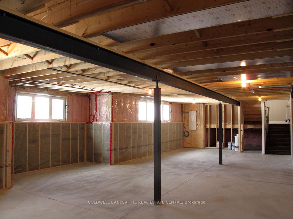 Photo 4 of 52 Lembitu Avenue, Georgina, Pefferlaw — HOMEH