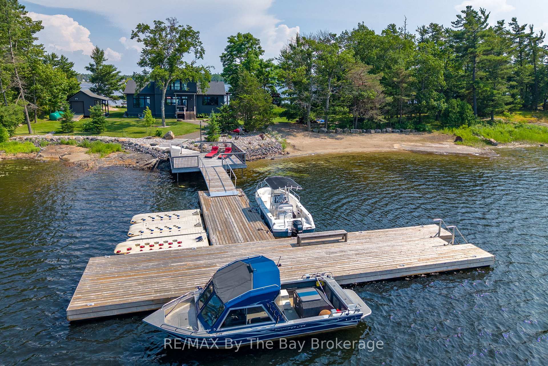 Photo 5 of 4 Island 800, Georgian Bay, Baxter — HOMEH