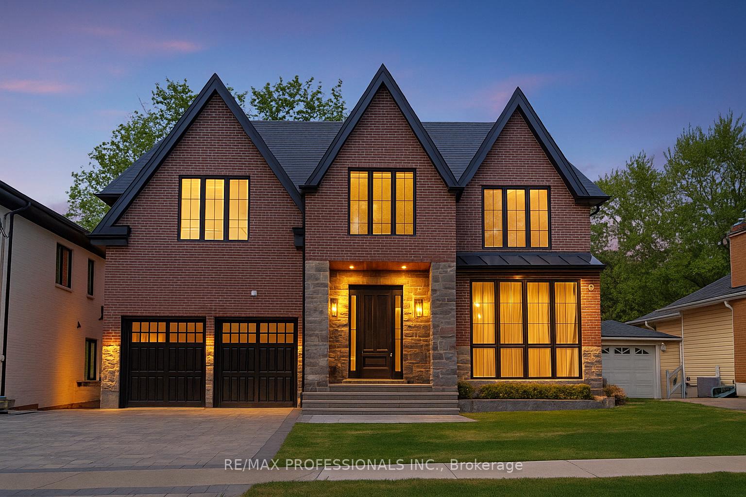 Front of 152 Wells Street