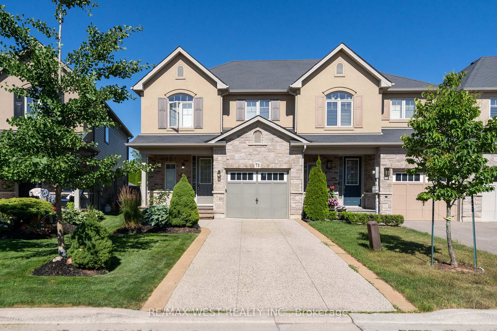 Photo 20 of 71 Sexton Crescent, Hamilton, Ancaster — HOMEH