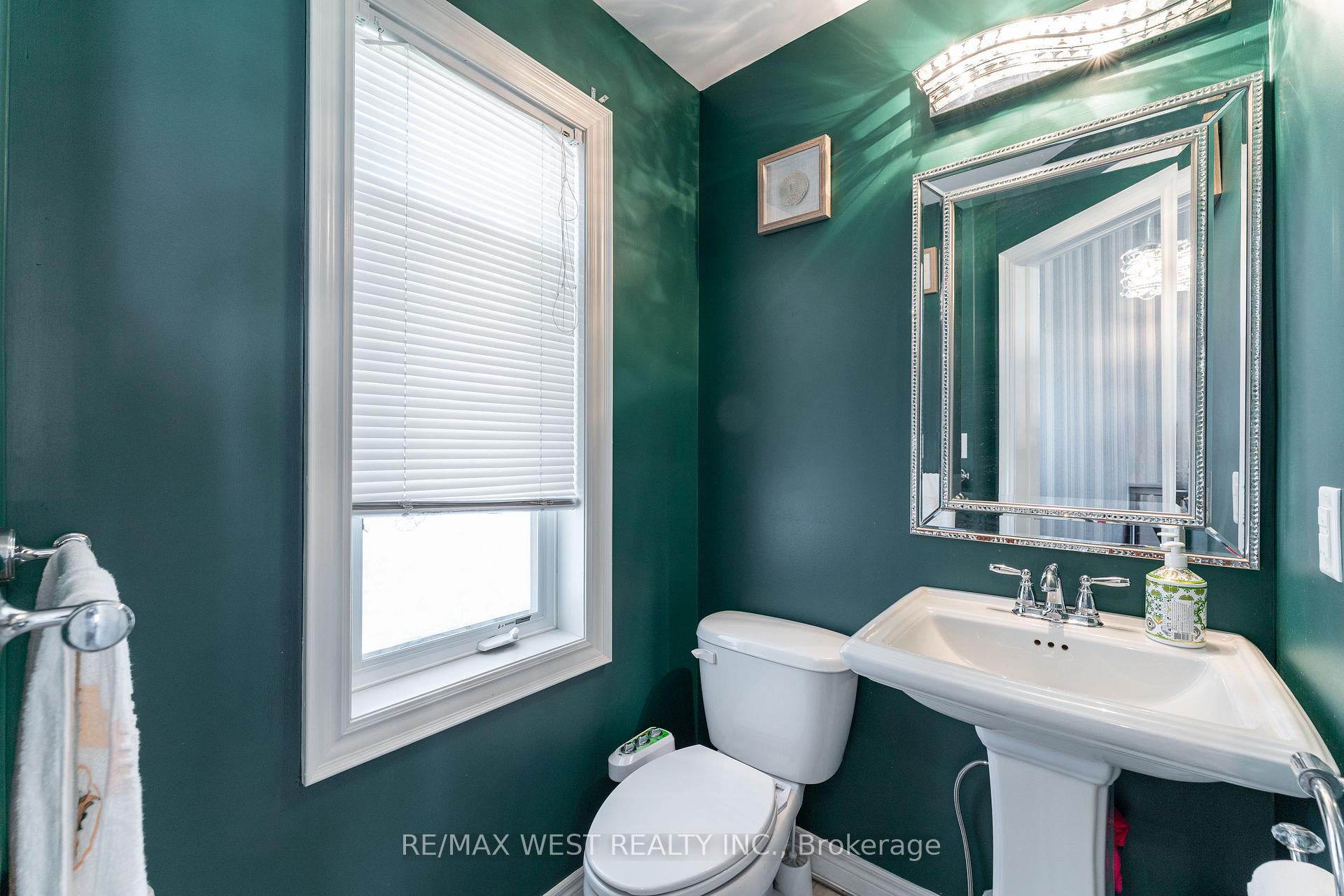 Photo 9 of 71 Sexton Crescent, Hamilton, Ancaster — HOMEH