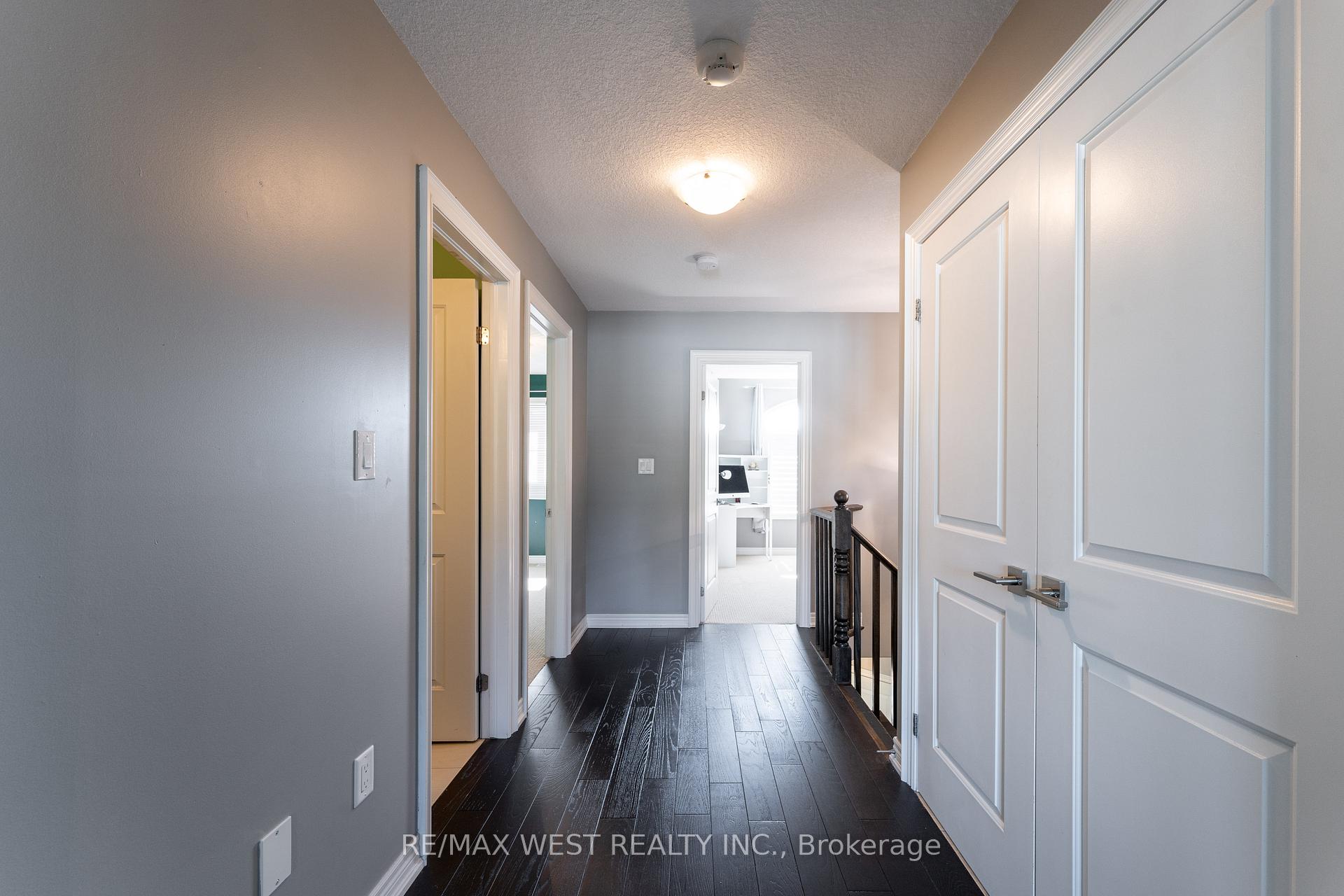 Photo 4 of 71 Sexton Crescent, Hamilton, Ancaster — HOMEH