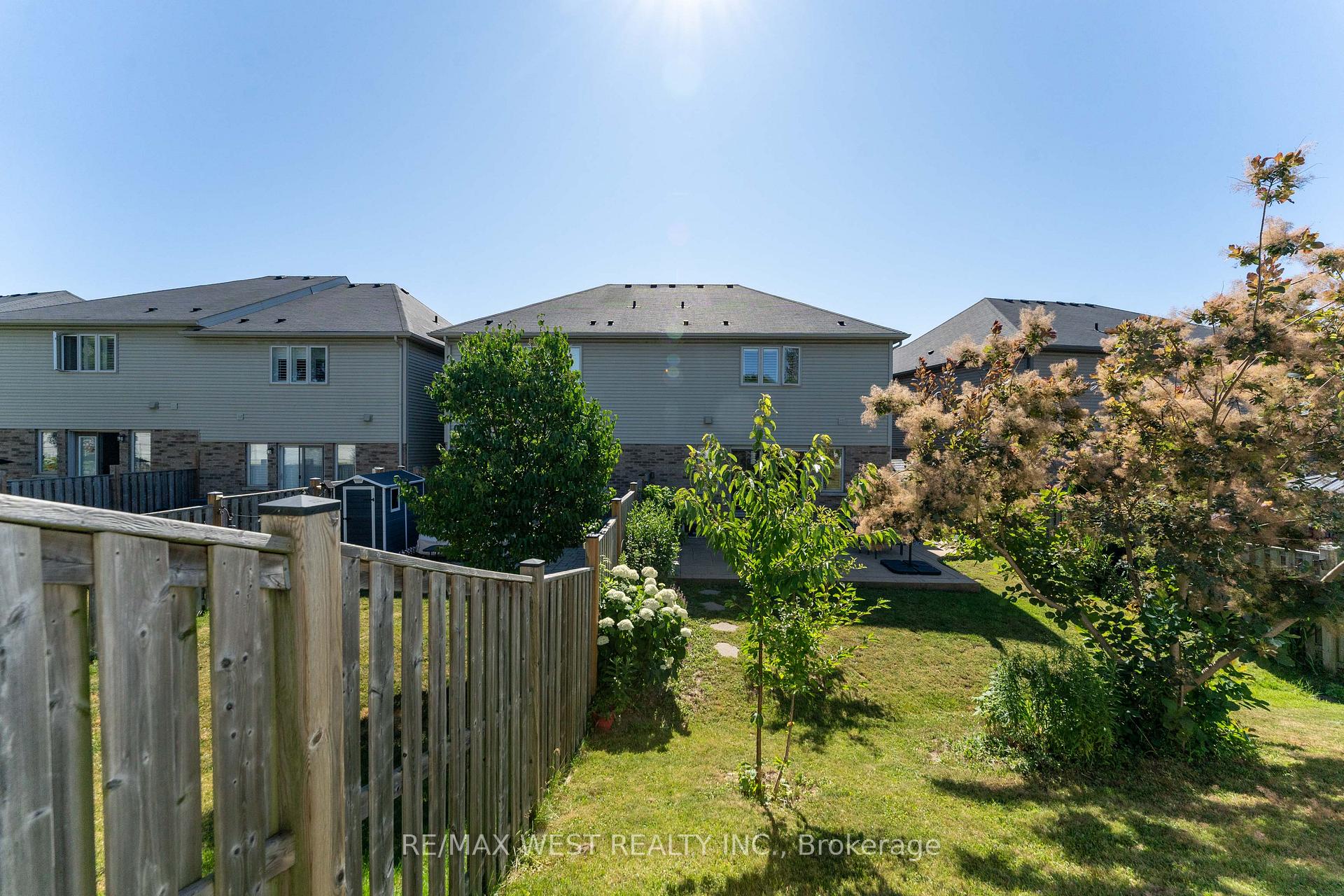 Photo 32 of 71 Sexton Crescent, Hamilton, Ancaster — HOMEH