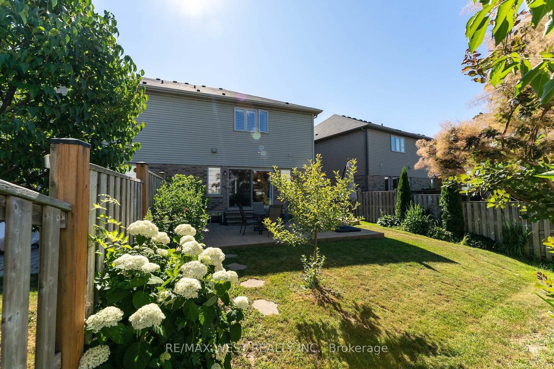 Photo 38 of 71 Sexton Crescent, Hamilton, Ancaster — HOMEH