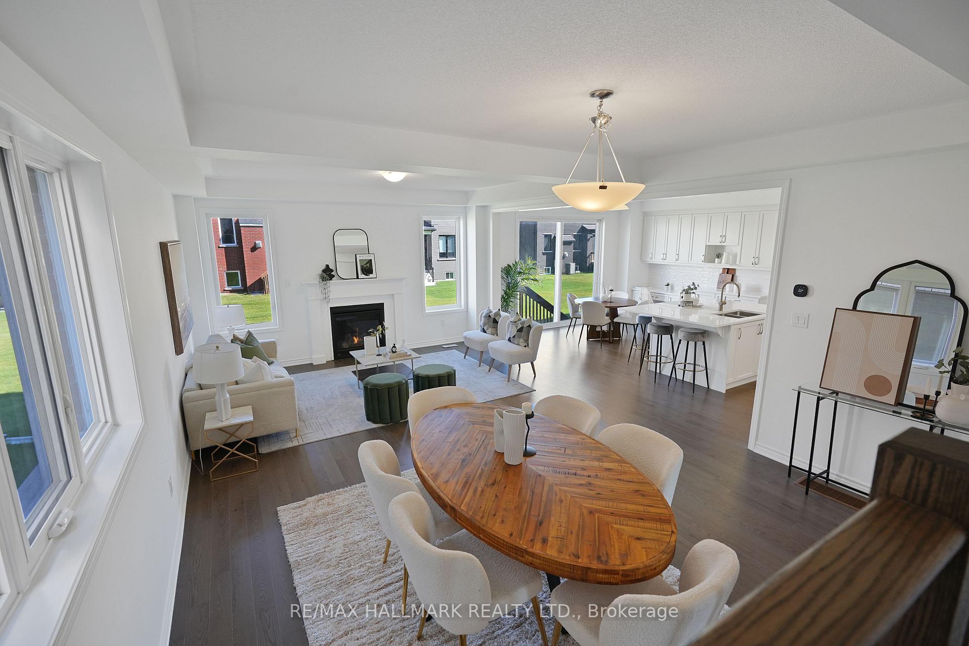 Photo 11 of 630 Newlove Street, Innisfil, Rural Innisfil — HOMEH