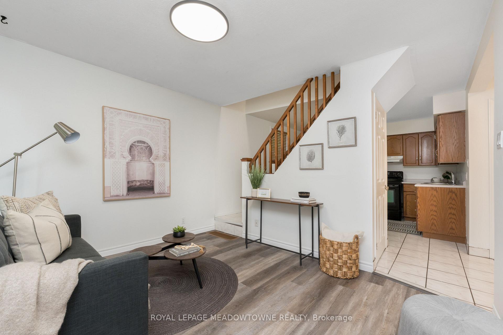 Photo 9 of 112 Elizabeth Street, Guelph, St. Patrick's Ward — HOMEH