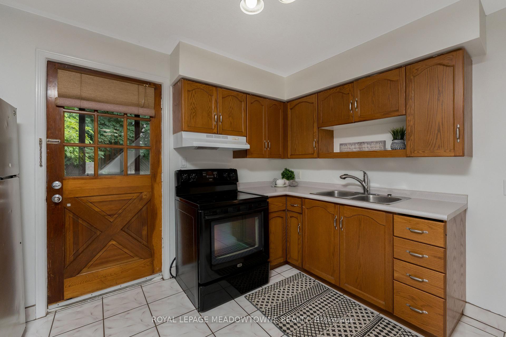 Photo 12 of 112 Elizabeth Street, Guelph, St. Patrick's Ward — HOMEH