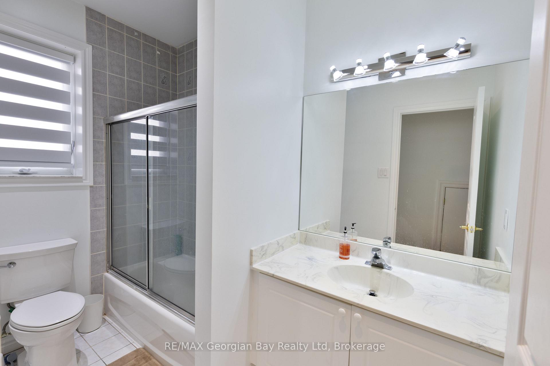 Photo 18 of 369 Aberdeen Boulevard, Midland — HOMEH