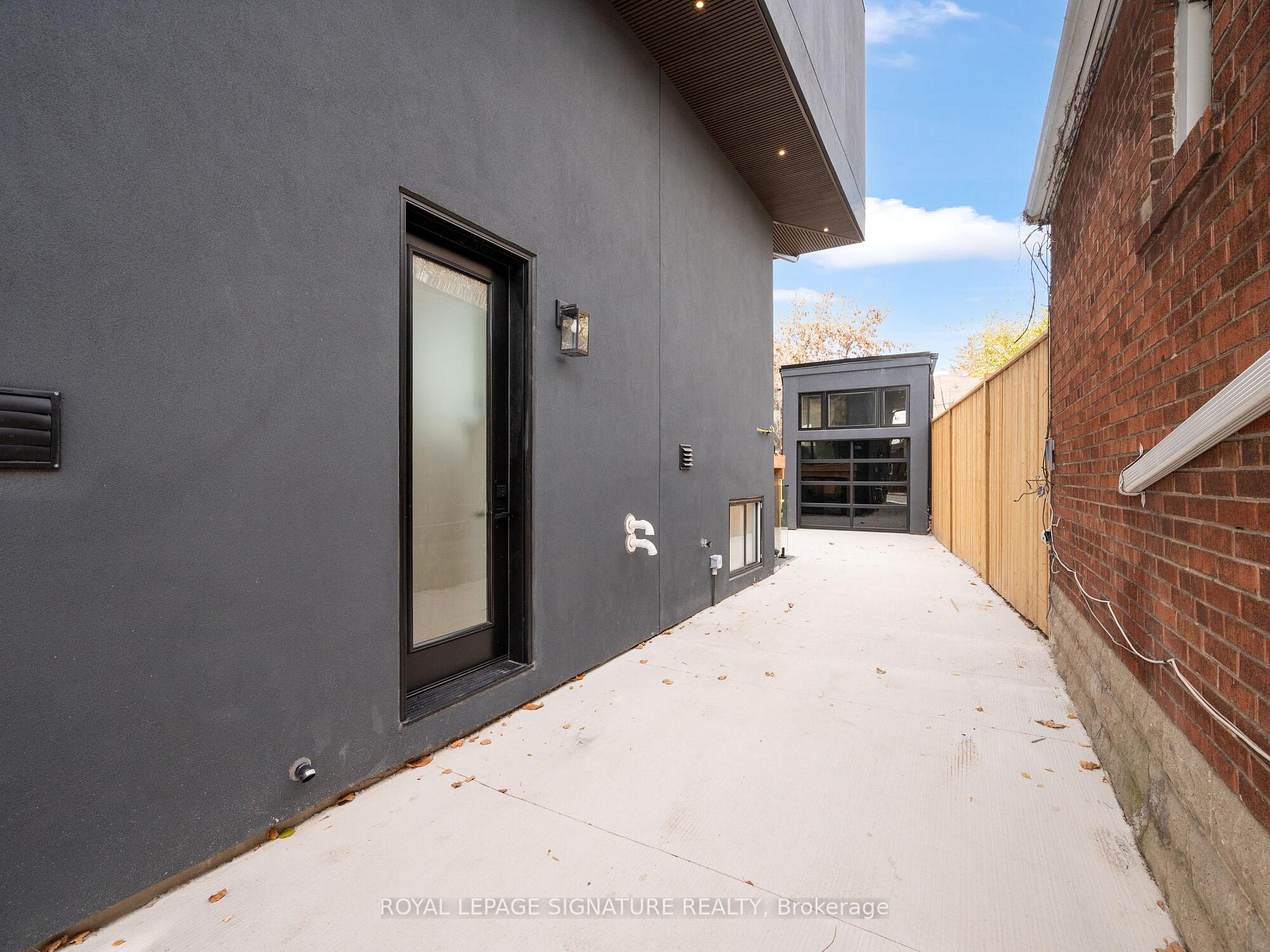 Photo 31 of 376 O'Connor Drive, Toronto, East York — HOMEH