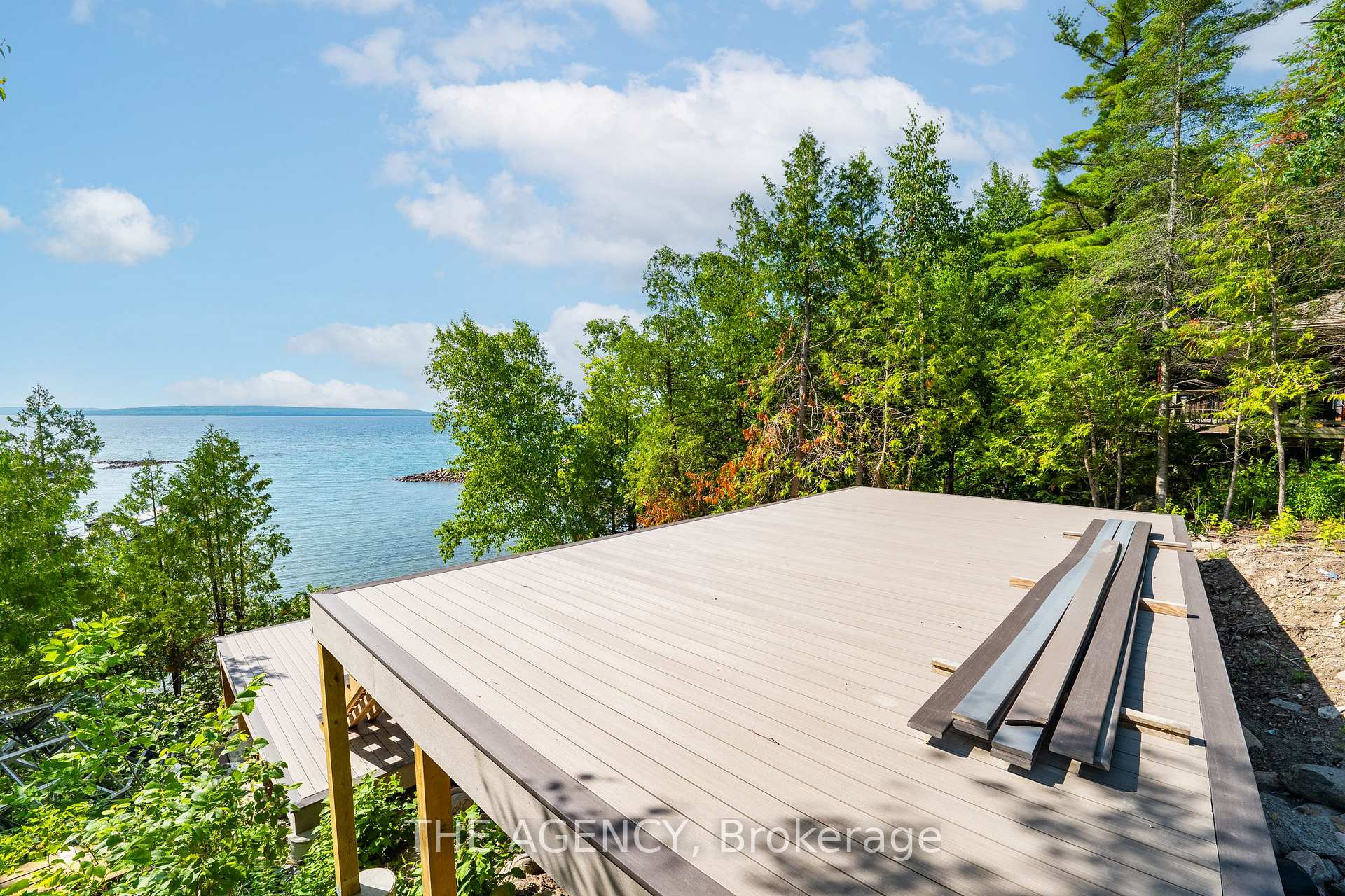 Photo 7 of 466 Silver Birch Drive, Tiny, Rural Tiny — HOMEH