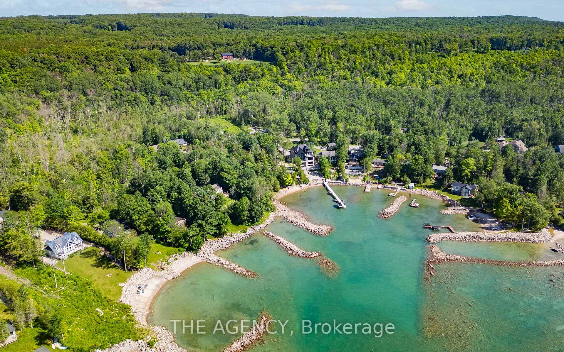Photo 10 of 466 Silver Birch Drive, Tiny, Rural Tiny — HOMEH