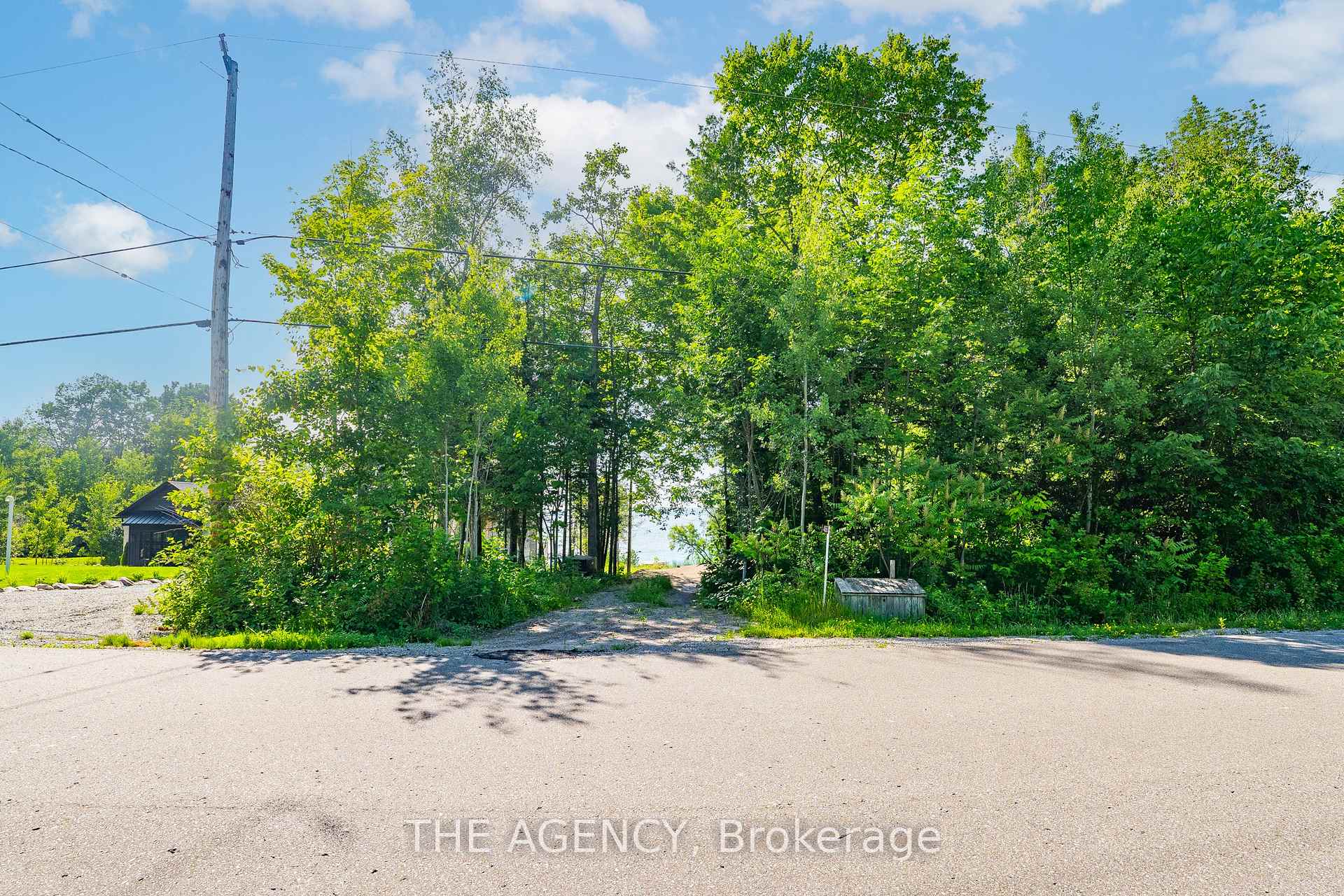 Photo 30 of 466 Silver Birch Drive, Tiny, Rural Tiny — HOMEH