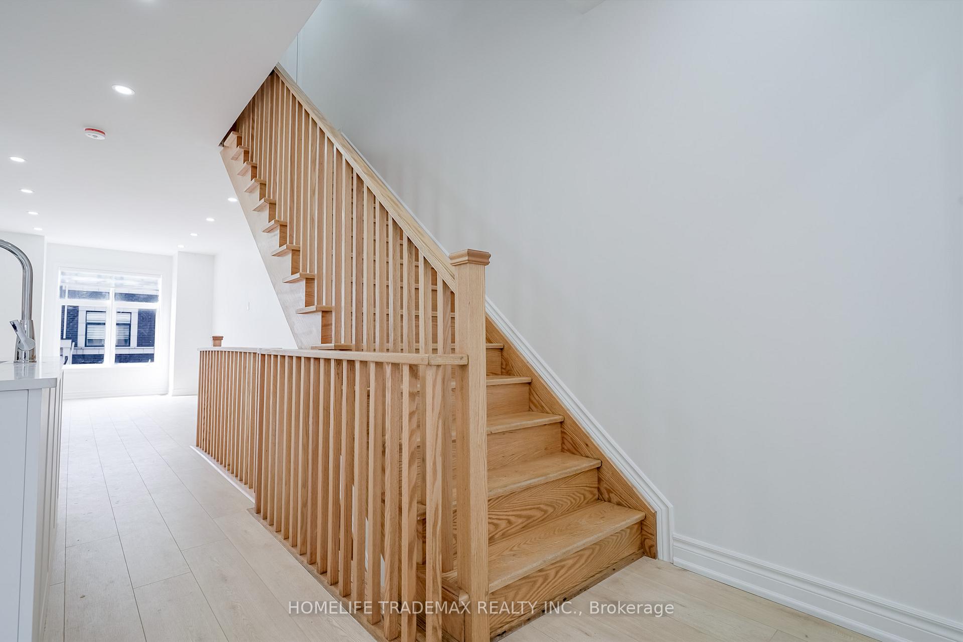 Photo 10 of 770 Eddystone Path, Oshawa, Donevan — HOMEH
