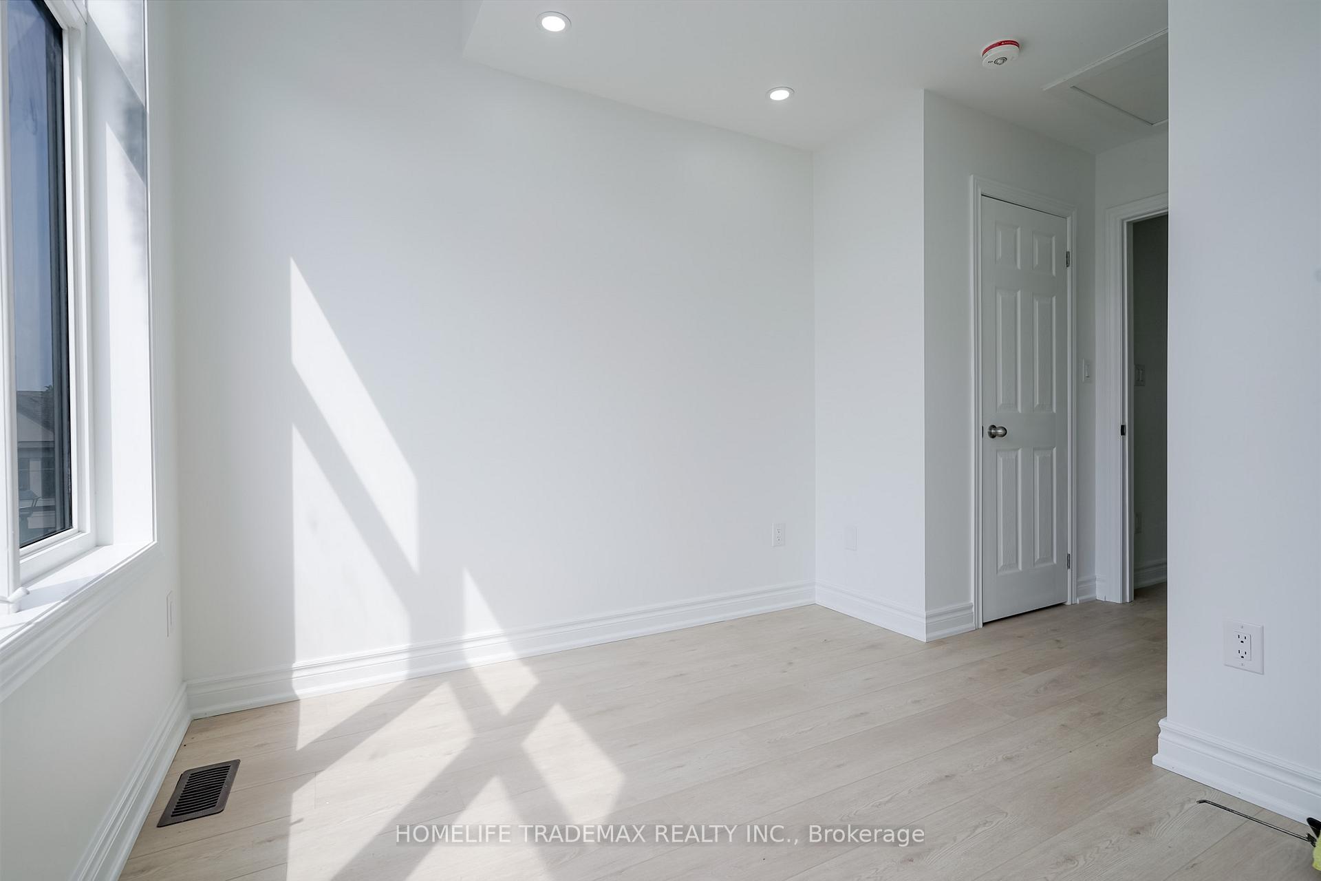 Photo 11 of 770 Eddystone Path, Oshawa, Donevan — HOMEH