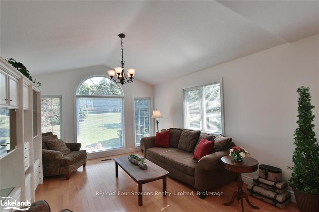 Photo 13 of 154 Sutter Street, Grey Highlands — HOMEH