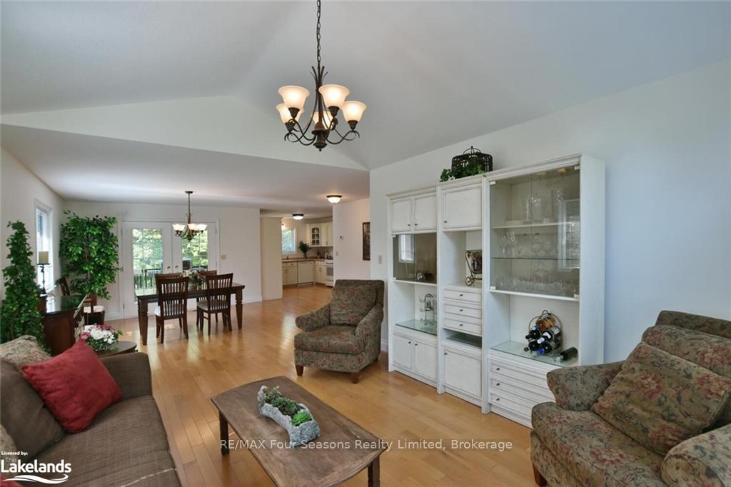 Photo 14 of 154 Sutter Street, Grey Highlands — HOMEH
