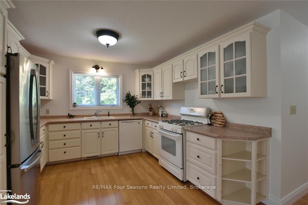 Photo 16 of 154 Sutter Street, Grey Highlands — HOMEH