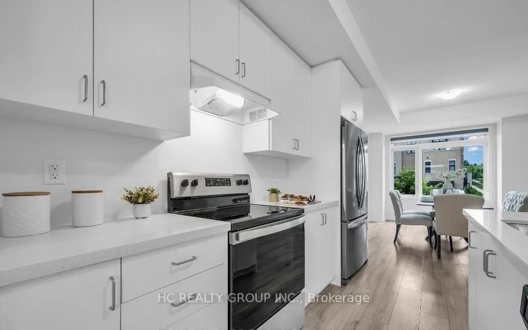Photo 4 of 97 Crimson Forest Drive, Vaughan, Patterson — HOMEH
