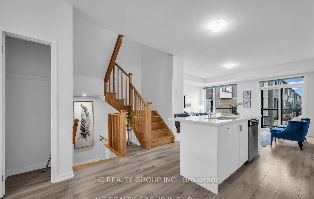 Photo 11 of 97 Crimson Forest Drive, Vaughan, Patterson — HOMEH