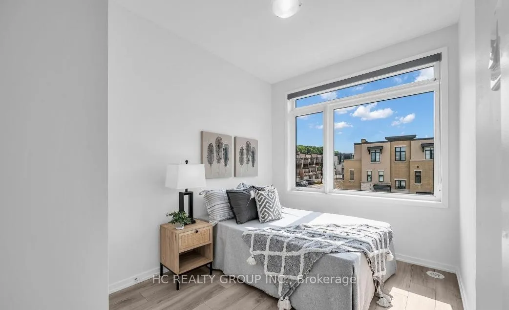 Photo 19 of 97 Crimson Forest Drive, Vaughan, Patterson — HOMEH
