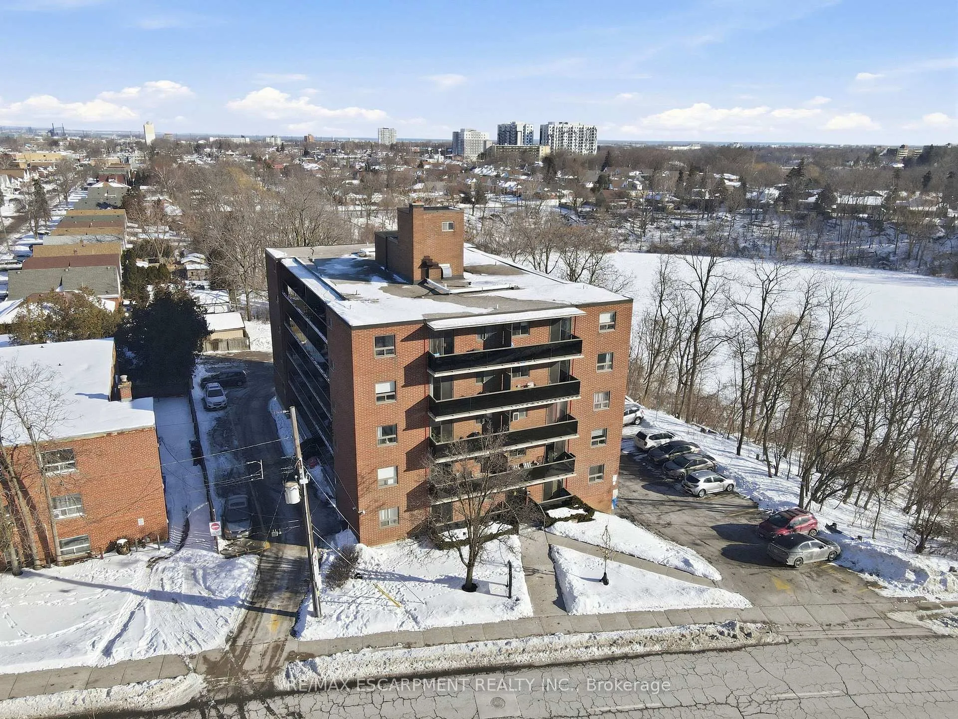 Front of Unit 38, 2373 King Street E