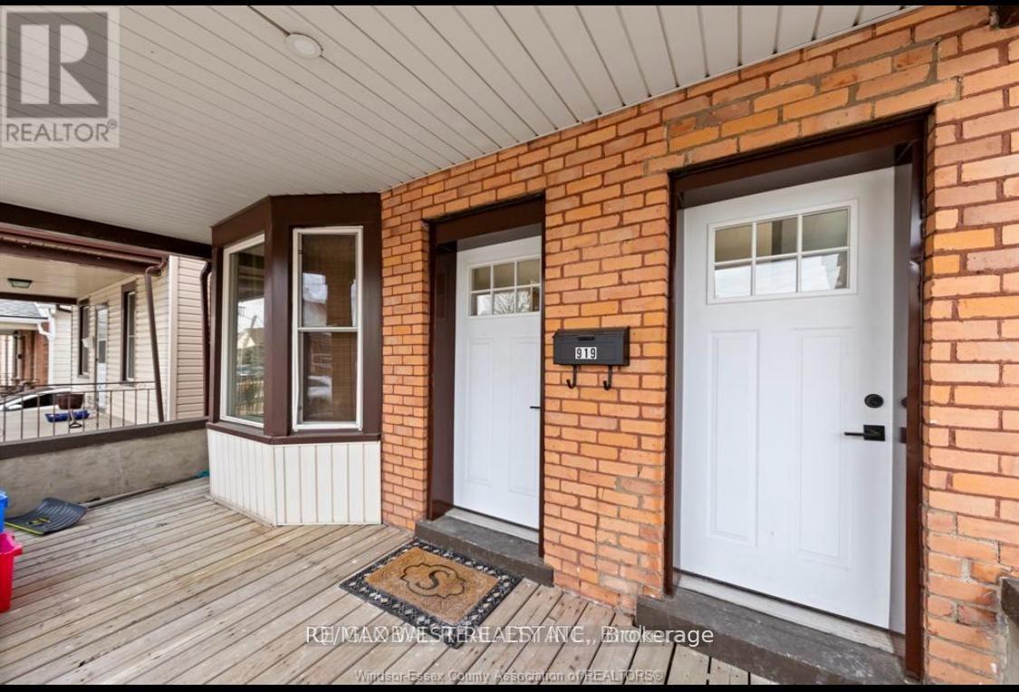 Photo 6 of 919 Pierre Avenue, Windsor — HOMEH