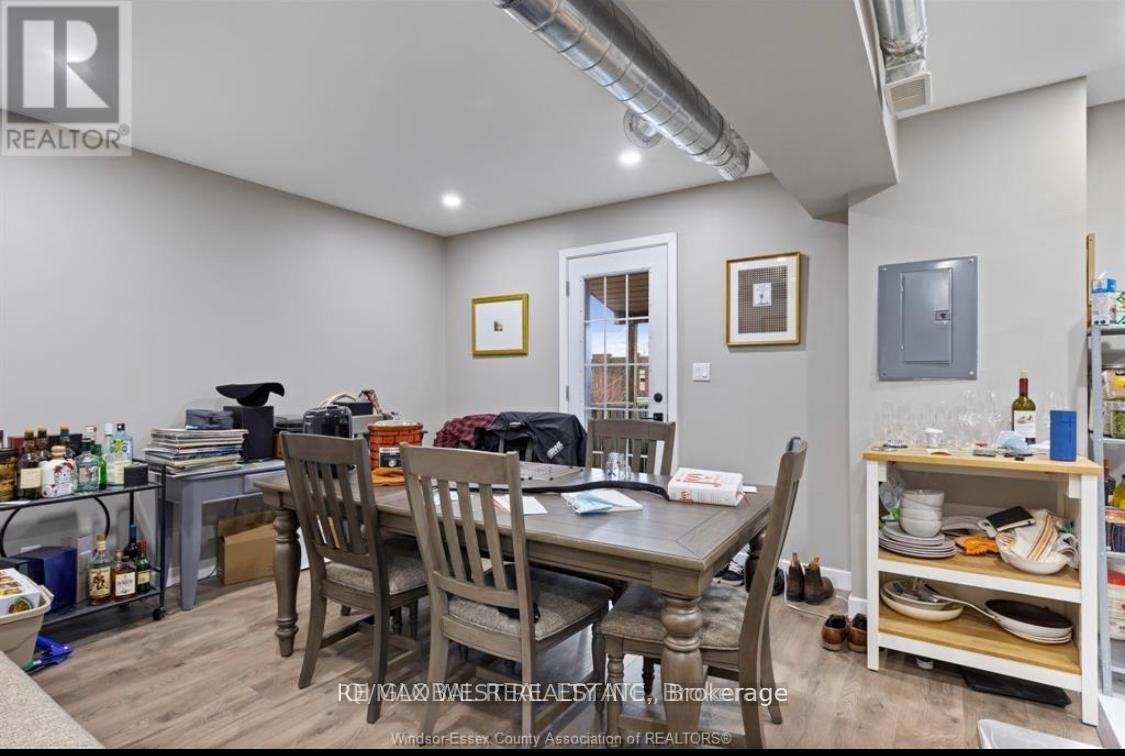 Photo 15 of 919 Pierre Avenue, Windsor — HOMEH
