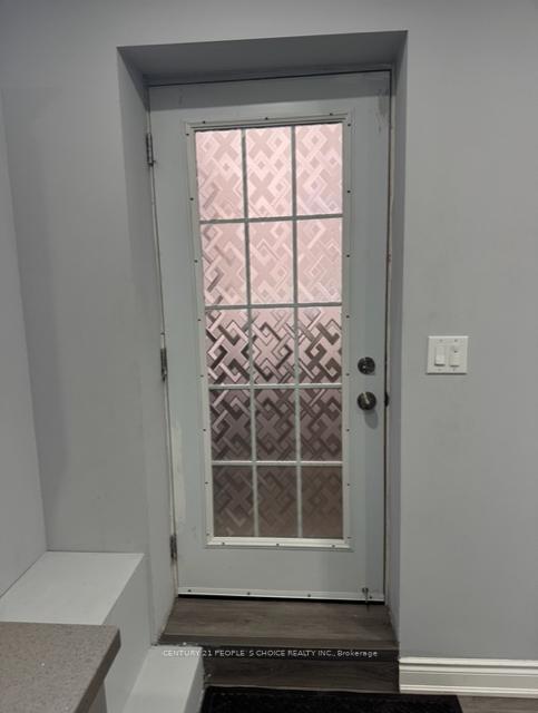 Photo 3 of Unit Bsmt, 19 John Carroll Drive, Brampton, Toronto Gore Rural Estate — HOMEH
