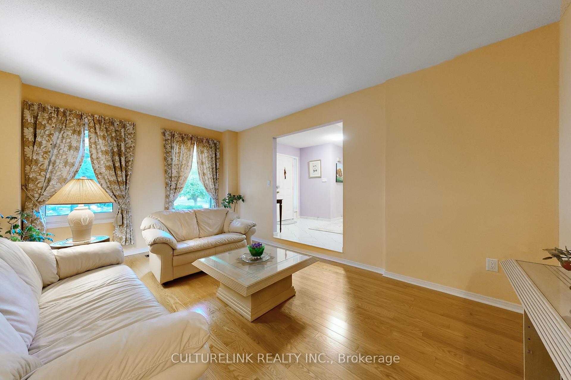 Photo 11 of 94 Coledale Road, Markham, Unionville — HOMEH