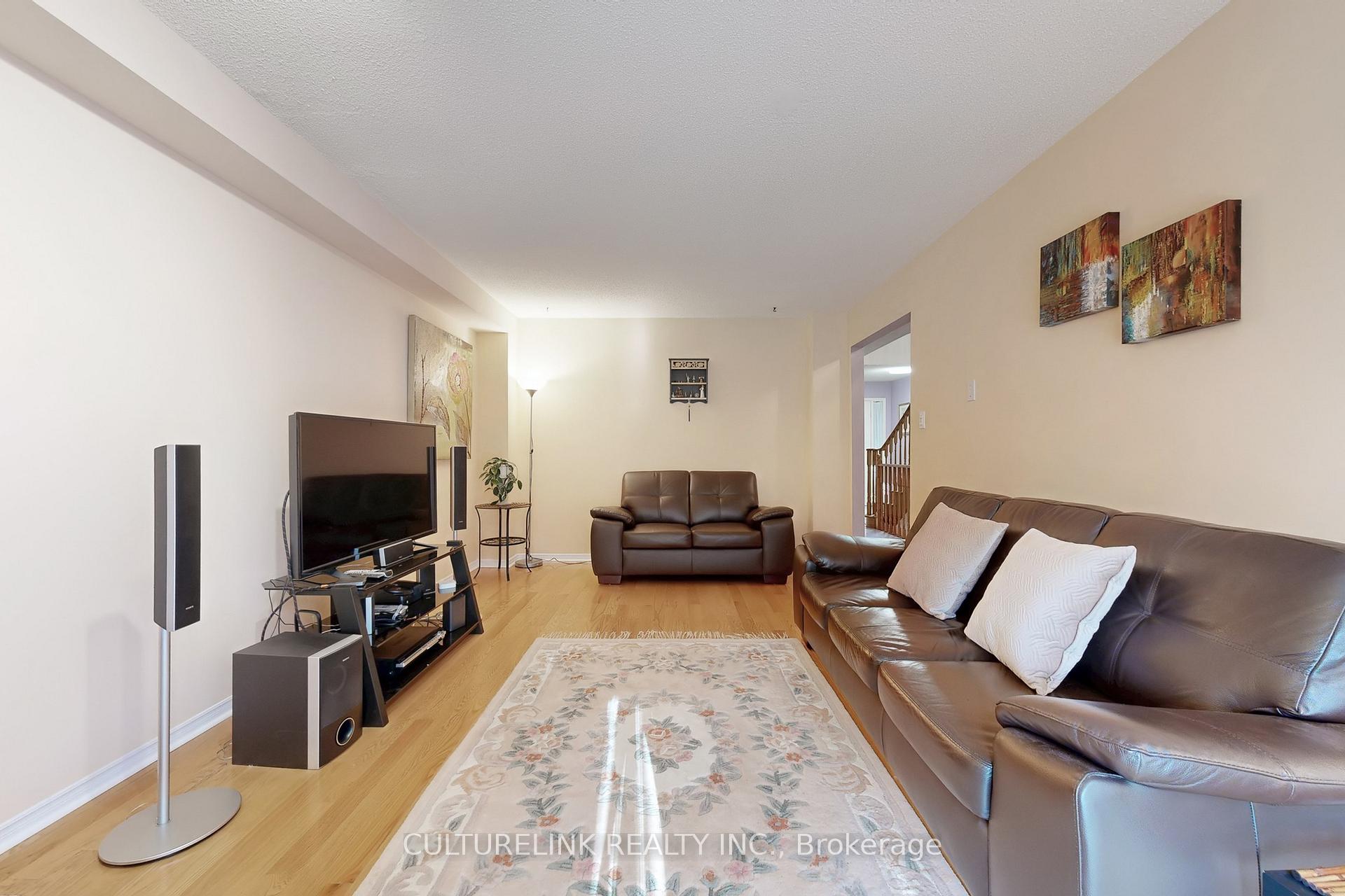 Photo 9 of 94 Coledale Road, Markham, Unionville — HOMEH