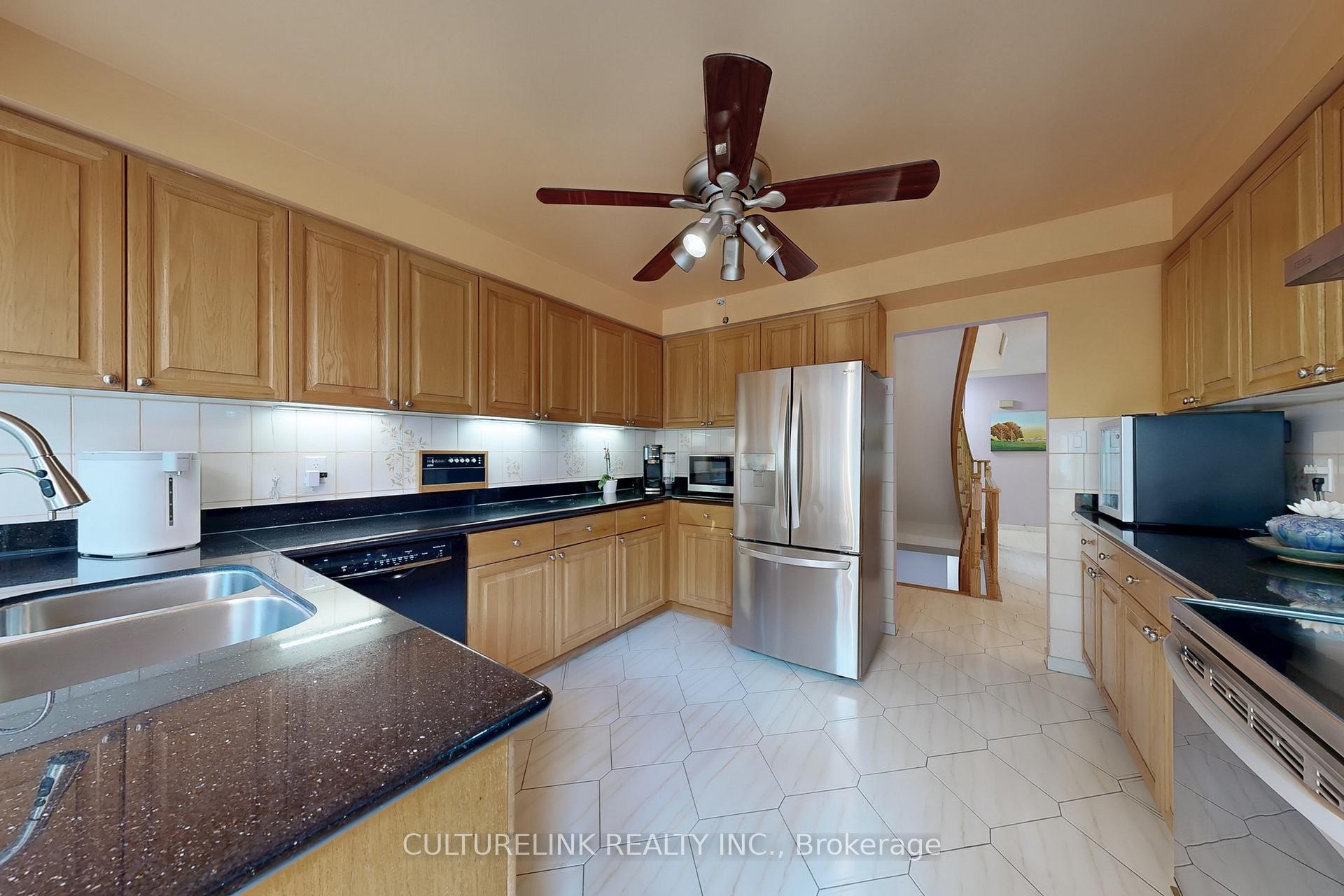 Photo 8 of 94 Coledale Road, Markham, Unionville — HOMEH
