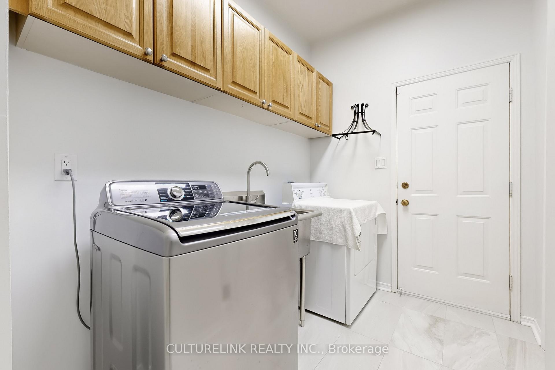Photo 36 of 94 Coledale Road, Markham, Unionville — HOMEH
