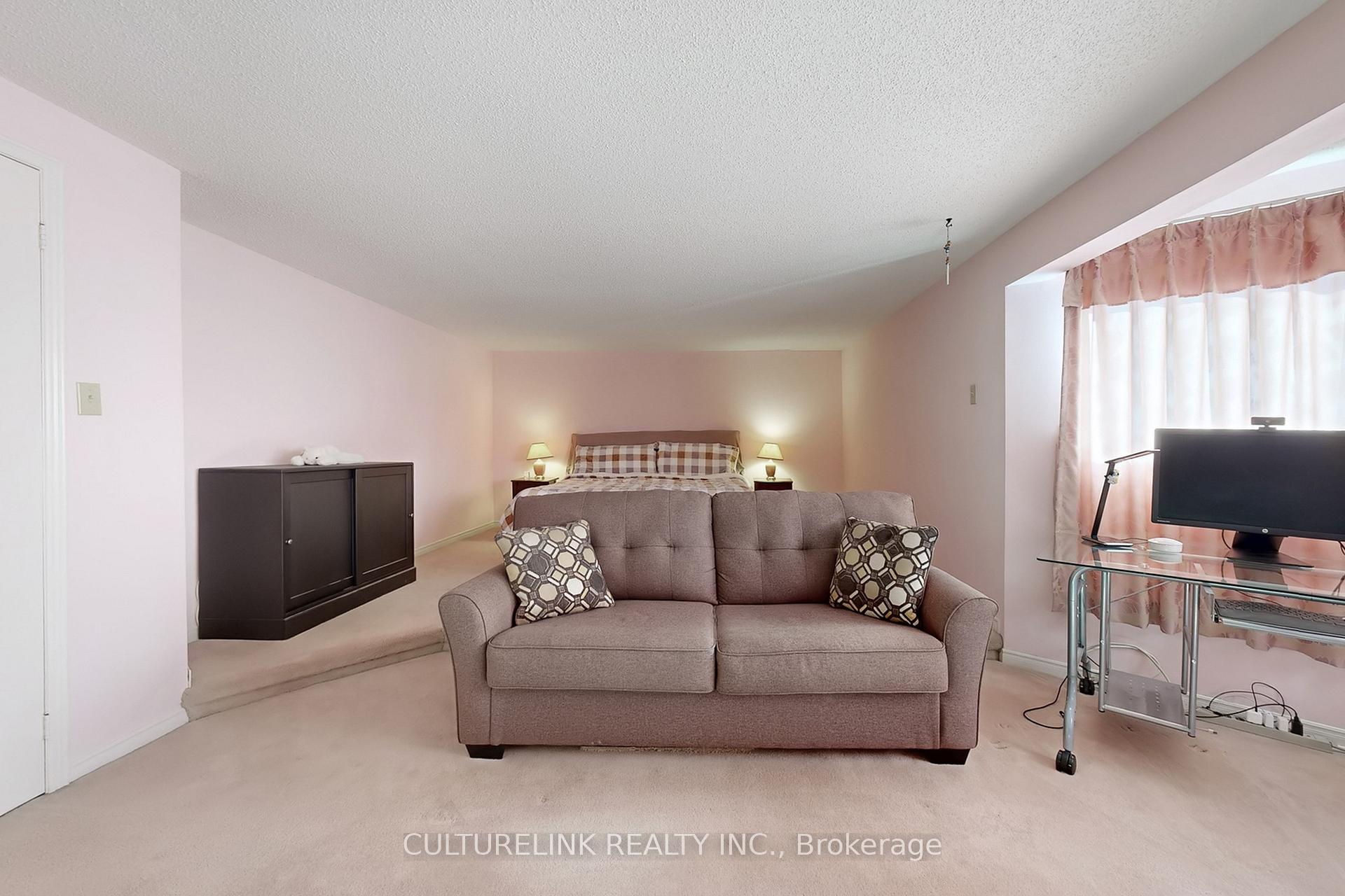 Photo 23 of 94 Coledale Road, Markham, Unionville — HOMEH