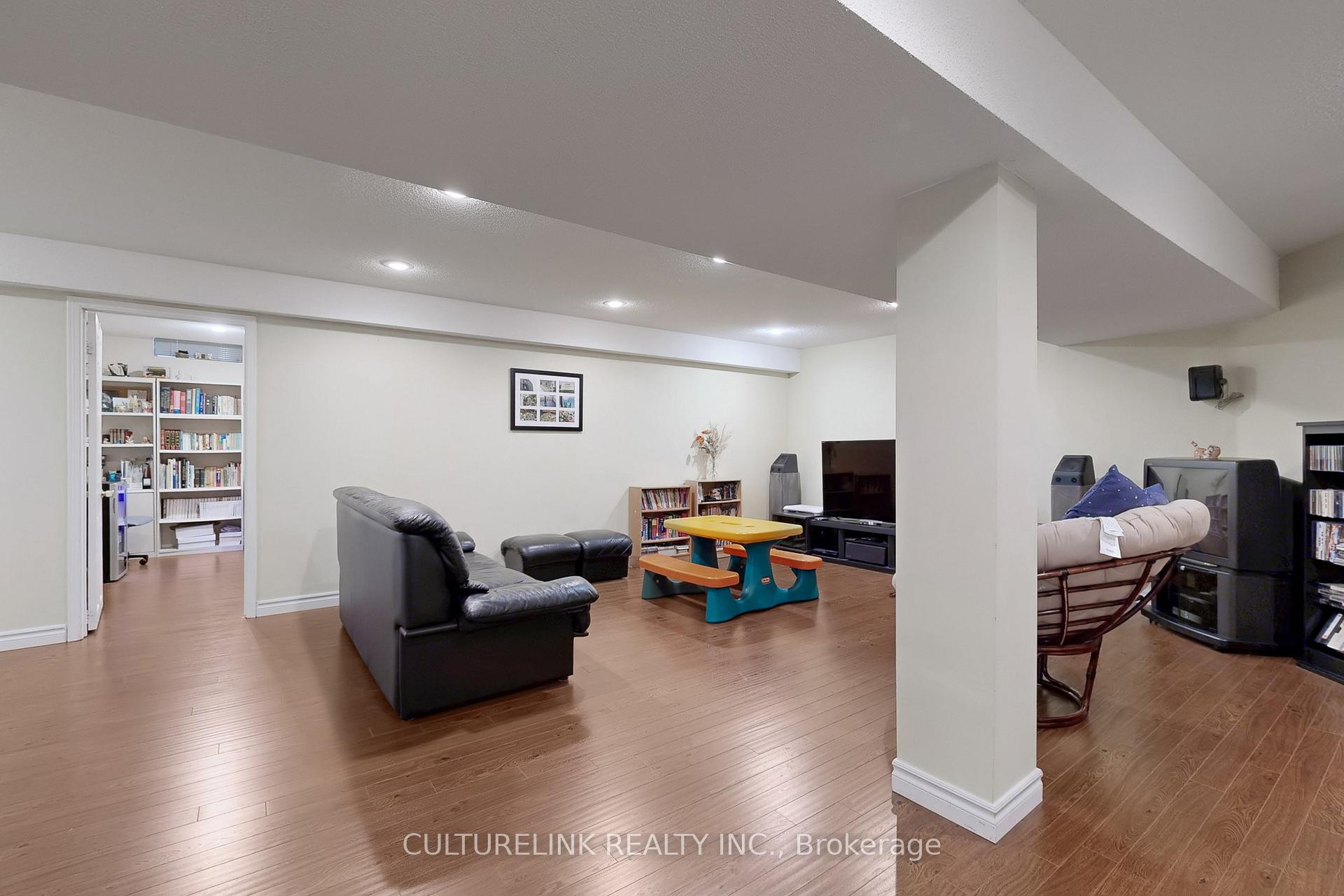 Photo 38 of 94 Coledale Road, Markham, Unionville — HOMEH