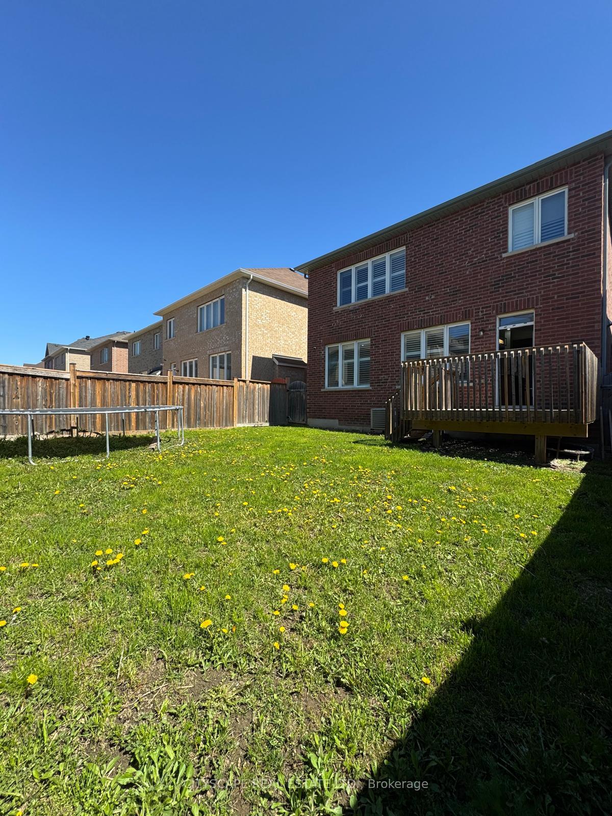 Photo 11 of 30 Newhouse Boulevard, Caledon, Rural Caledon — HOMEH