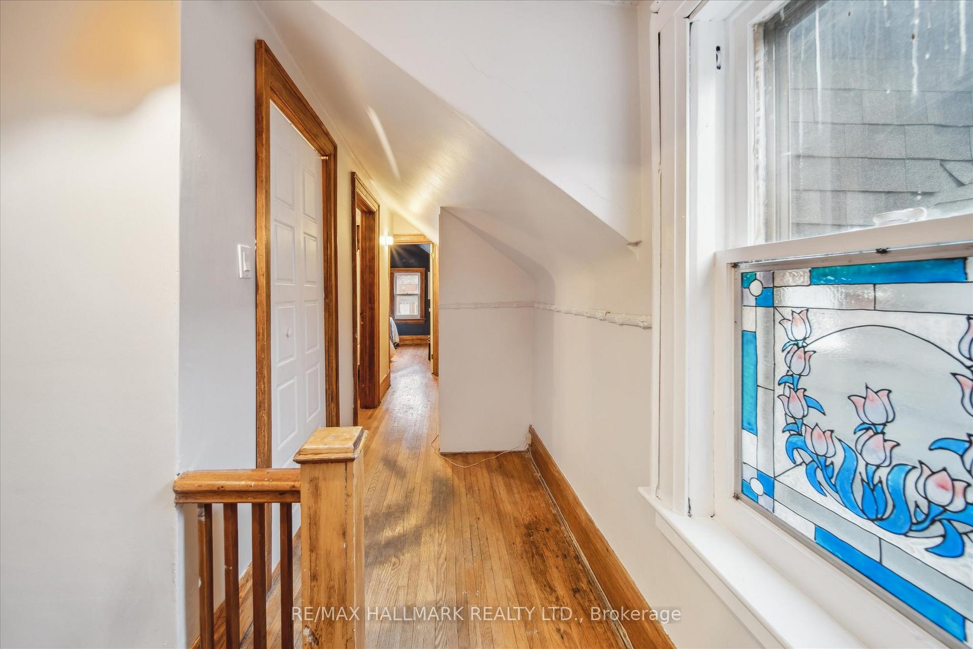 Photo 23 of 510 Northcliffe Boulevard, Toronto, Oakwood Village — HOMEH